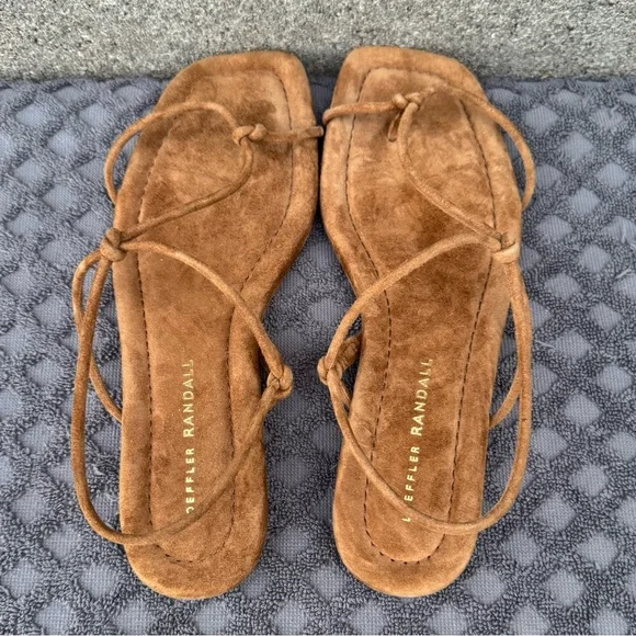 NEW Loeffler Randall Women's Eleanor
Flat cacao suede Sandals Size 7 B - Picture 2 of 6